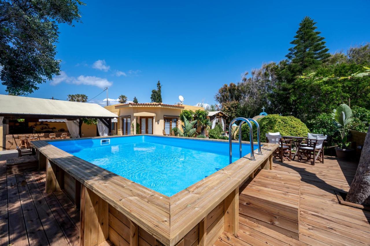 הוילה מסטיכרי Selana House With Outdoor Pool מראה חיצוני תמונה