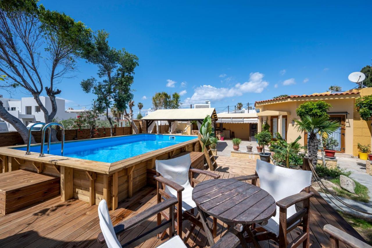 הוילה מסטיכרי Selana House With Outdoor Pool מראה חיצוני תמונה