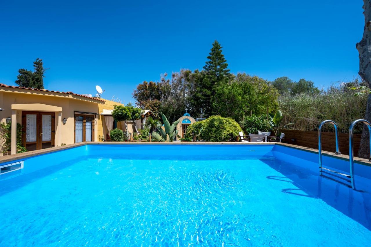 הוילה מסטיכרי Selana House With Outdoor Pool מראה חיצוני תמונה